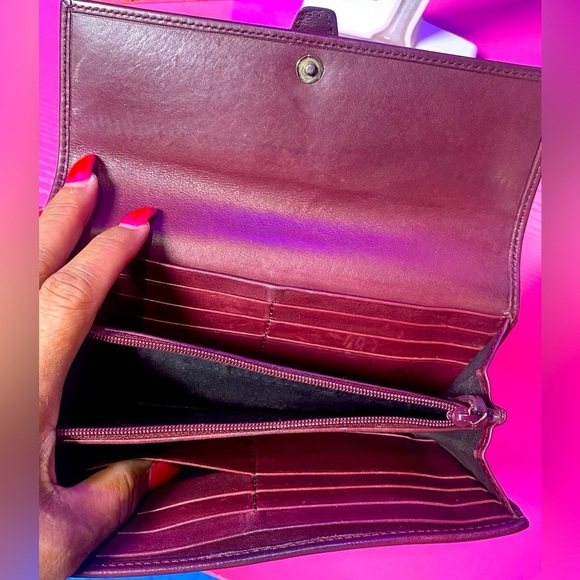 GUCCI Long Leather Wallet, EUC - Picture 7 of 11